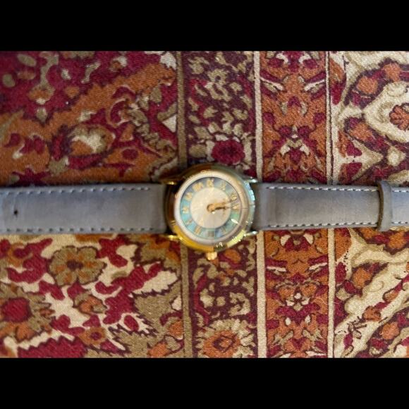 Fossil Watch Suede and Mother of pearl  - real leather and authentic - Picture 5 of 6